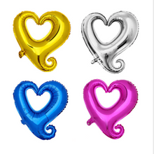 Load image into Gallery viewer, 18&quot; Heart Hollow Hook (3/pack)
